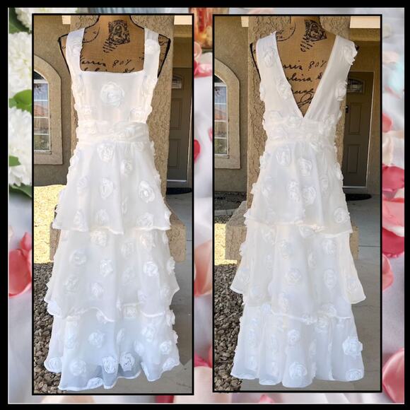 Lulus White Sleeveless Tiered Exceptional Entrance Rosette Midi Dress Size M - Picture 5 of 9